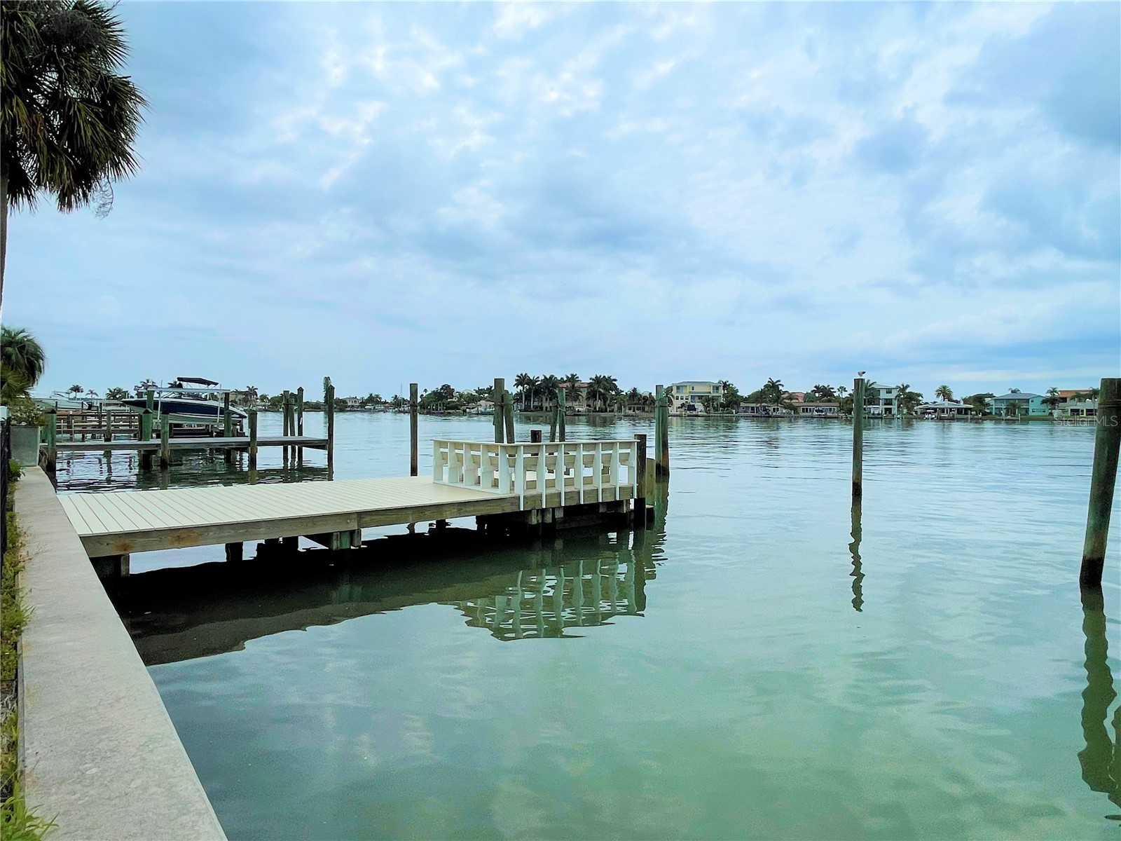 17045 Dolphin Drive North Redington Beach FL 33708 - INTRACOASTAL WATERWAY TB8484732 image2