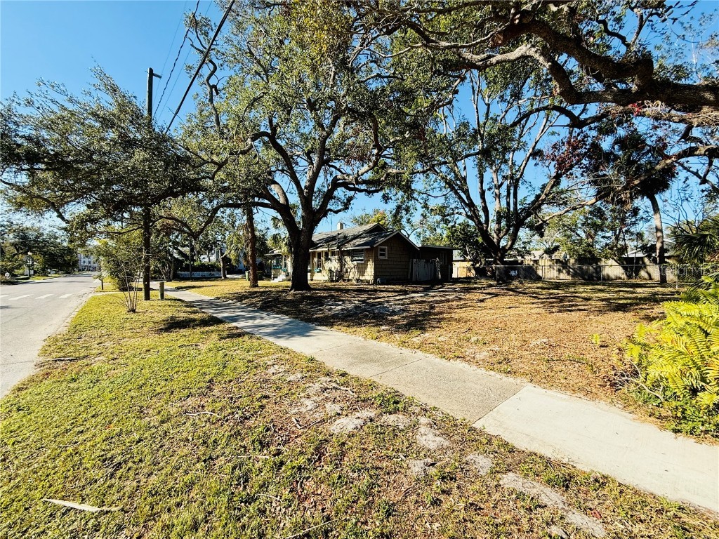 1705 6th Street Sarasota FL 34236 A4635909 image11