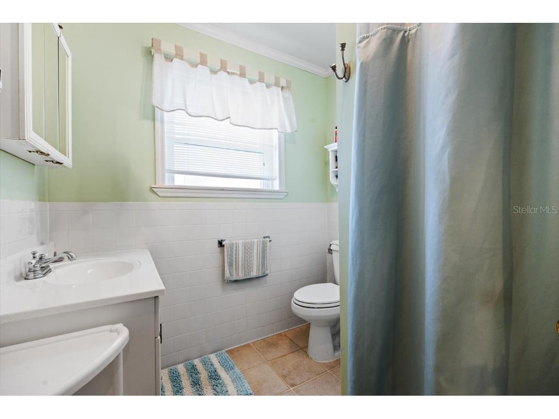 1705 Cordova Avenue Daytona Beach FL 32117 FC307233 image16