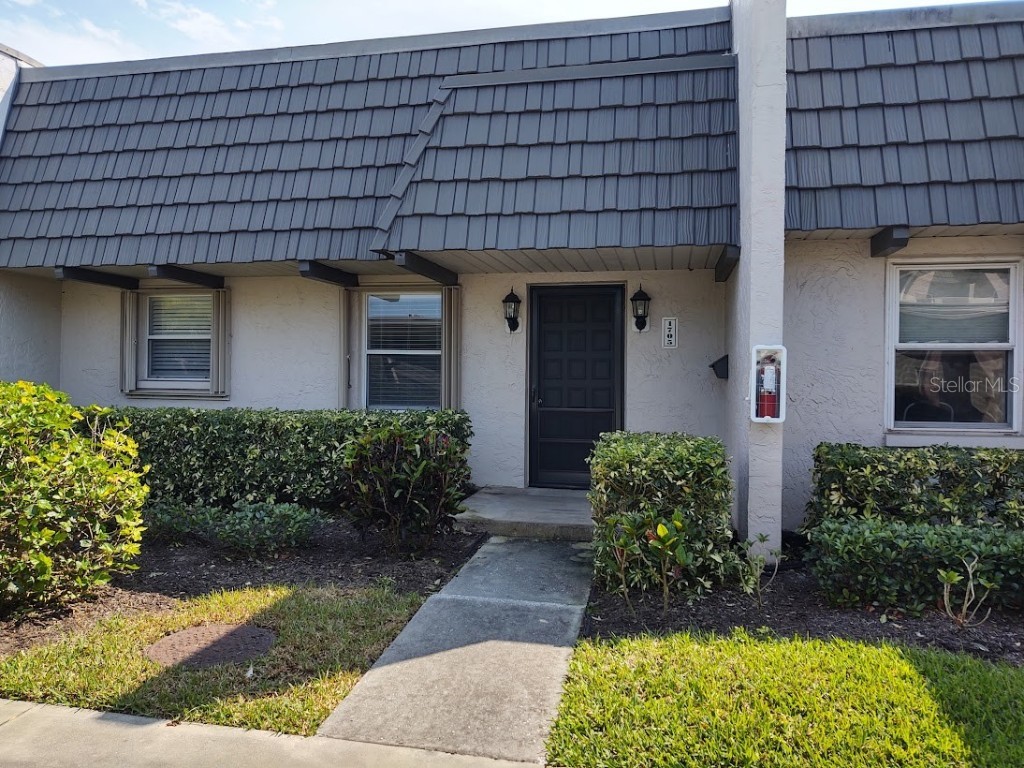 1705 Cordova Green Seminole FL 33777 U8195158 image1