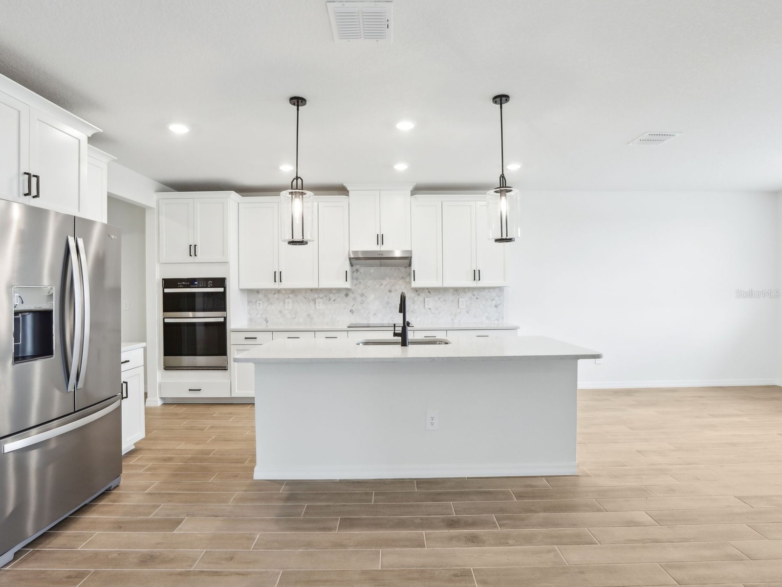 1705 Draughton Drive Zephyrhills FL 33541 O6371209 image3