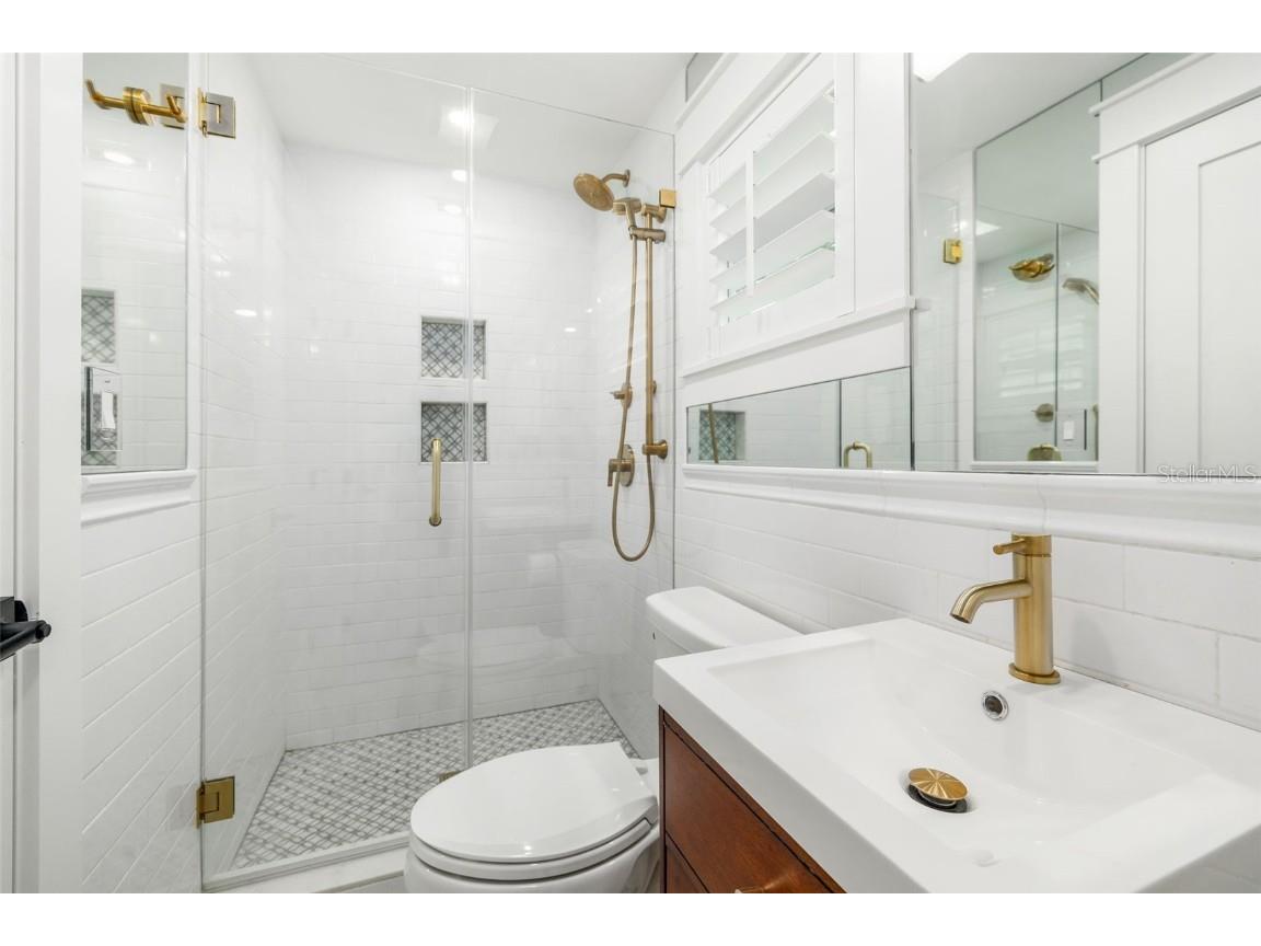 1705 Field Road Sarasota FL 34231 A4671008 image34