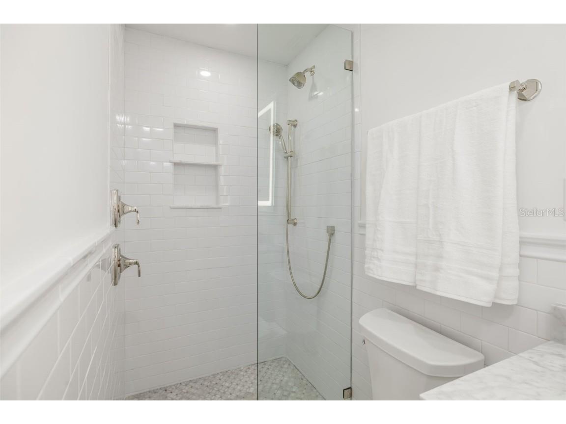 1705 Field Road Sarasota FL 34231 A4671008 image37