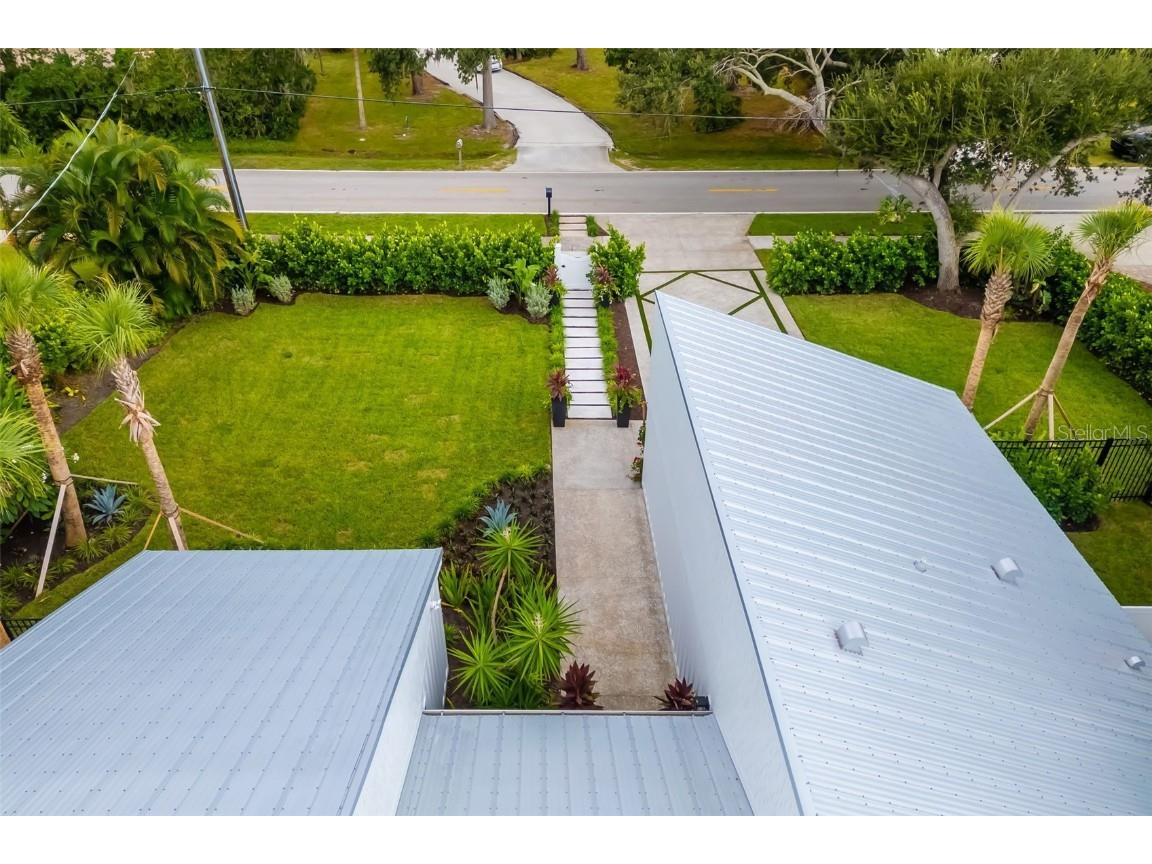 1705 Field Road Sarasota FL 34231 A4671008 image52