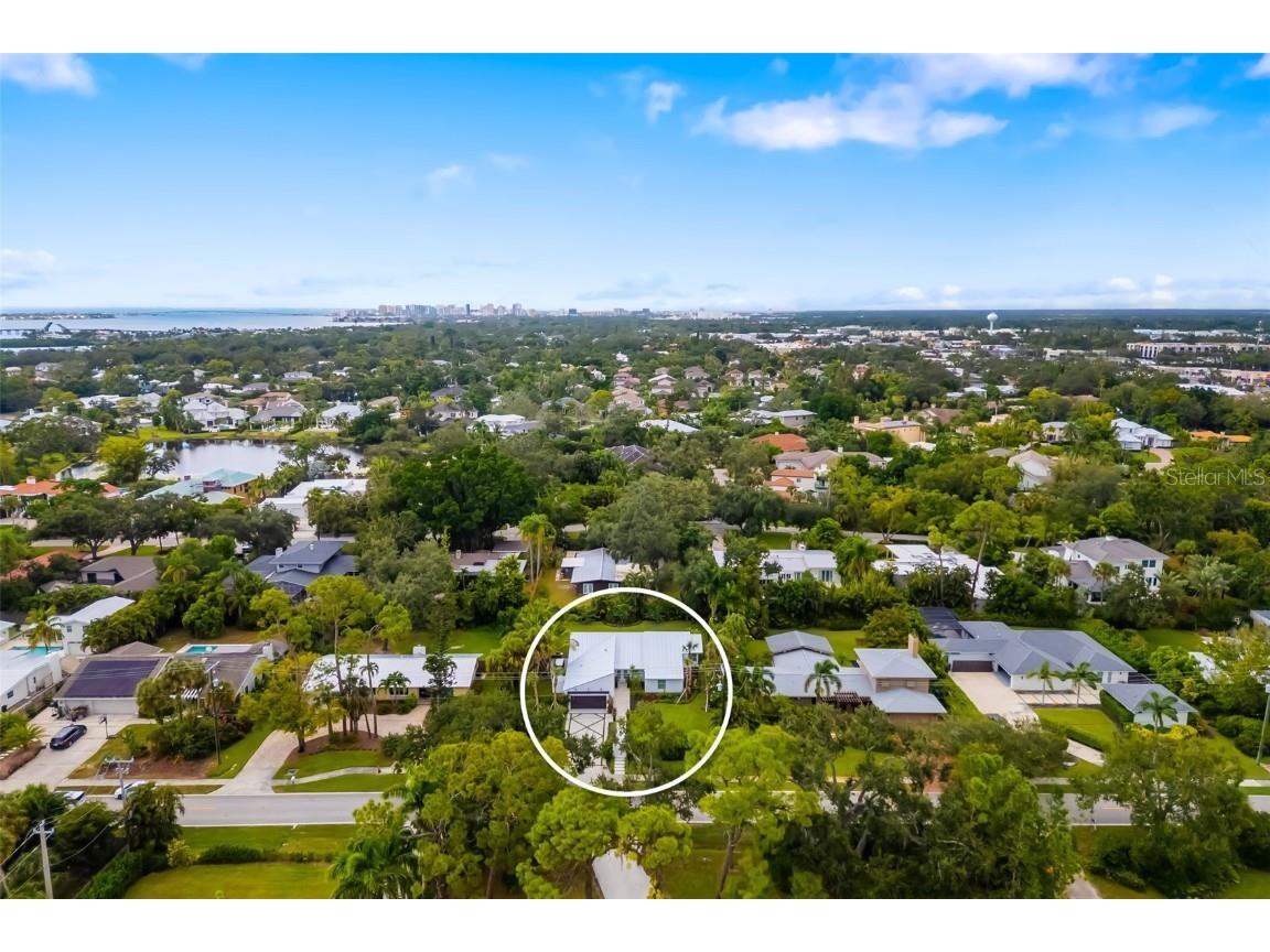 1705 Field Road Sarasota FL 34231 A4671008 image60