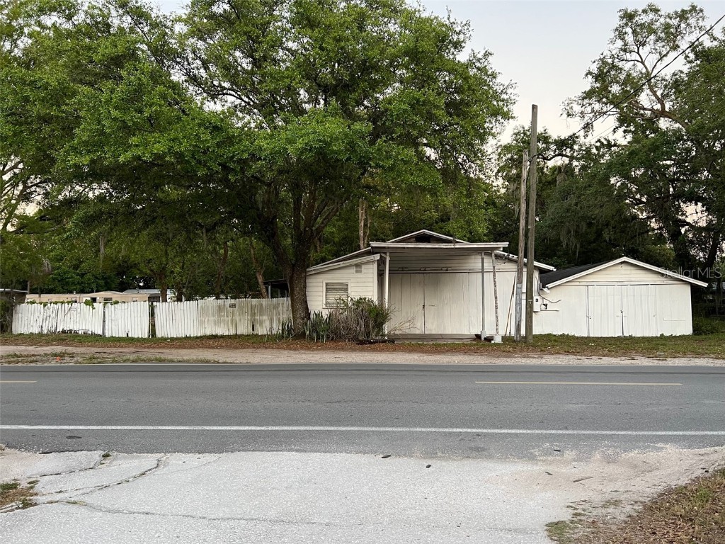 1705 Fish Hatchery Road Lakeland FL 33801 P4924994 image1