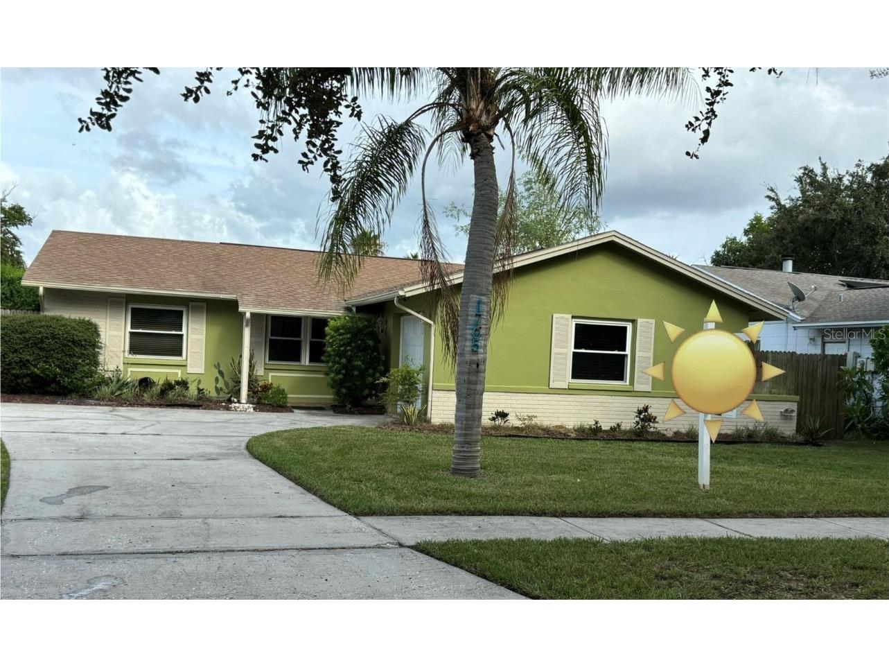1705 Fox Run Drive Tarpon Springs FL 34689 U8246436 image1