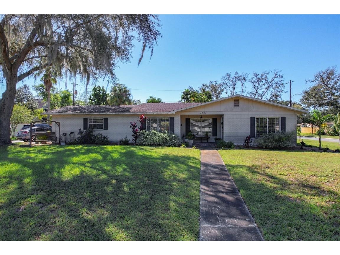 1705 Pineberry Court Lakeland FL 33803 L4940165 image1