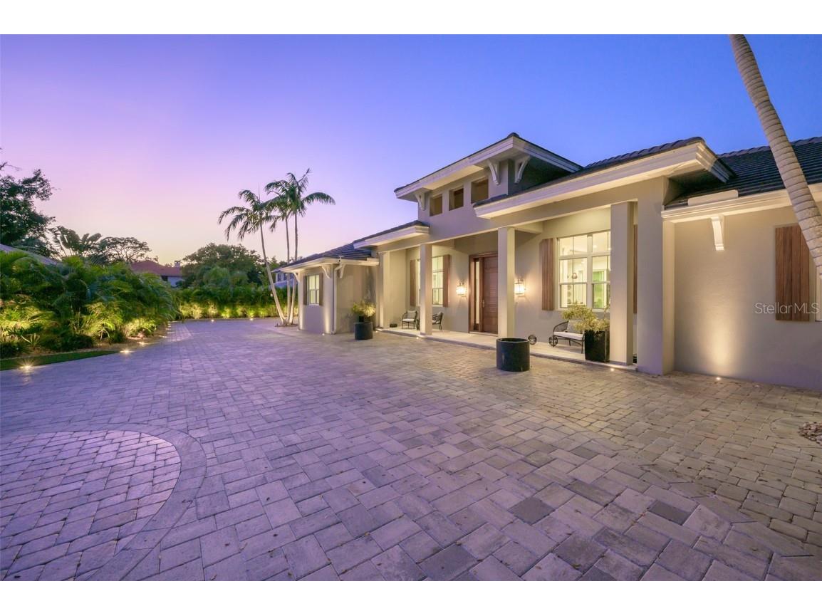 1705 Wisconsin Lane Sarasota FL 34239 A4588491 image1