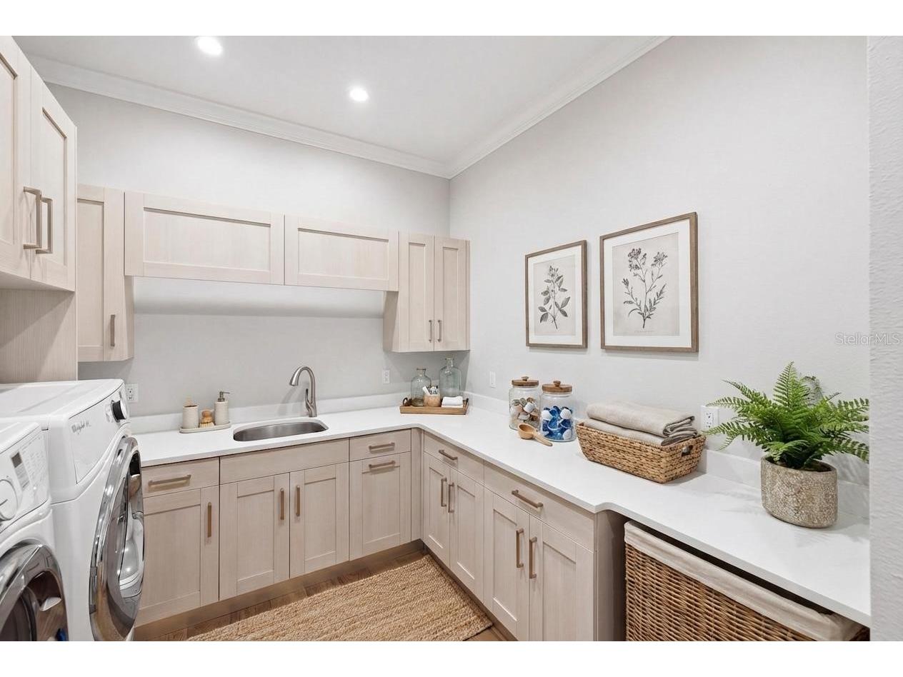 1705 Wisconsin Lane Sarasota FL 34239 A4689693 image39