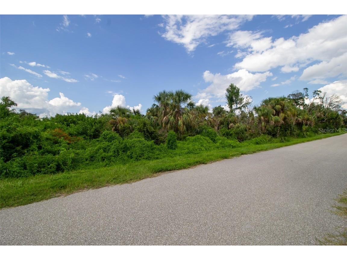 17056 Elder Avenue Port Charlotte FL 33954 D6131735 image1