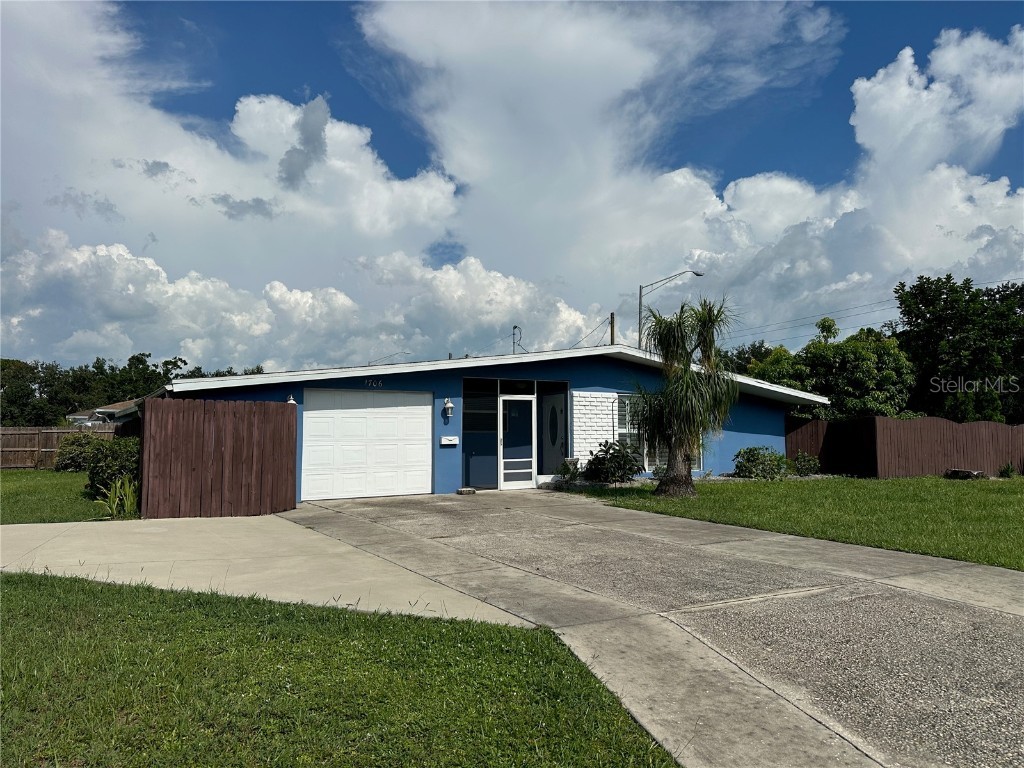 1706 Andrea Place Sarasota FL 34235 A4662098 image1