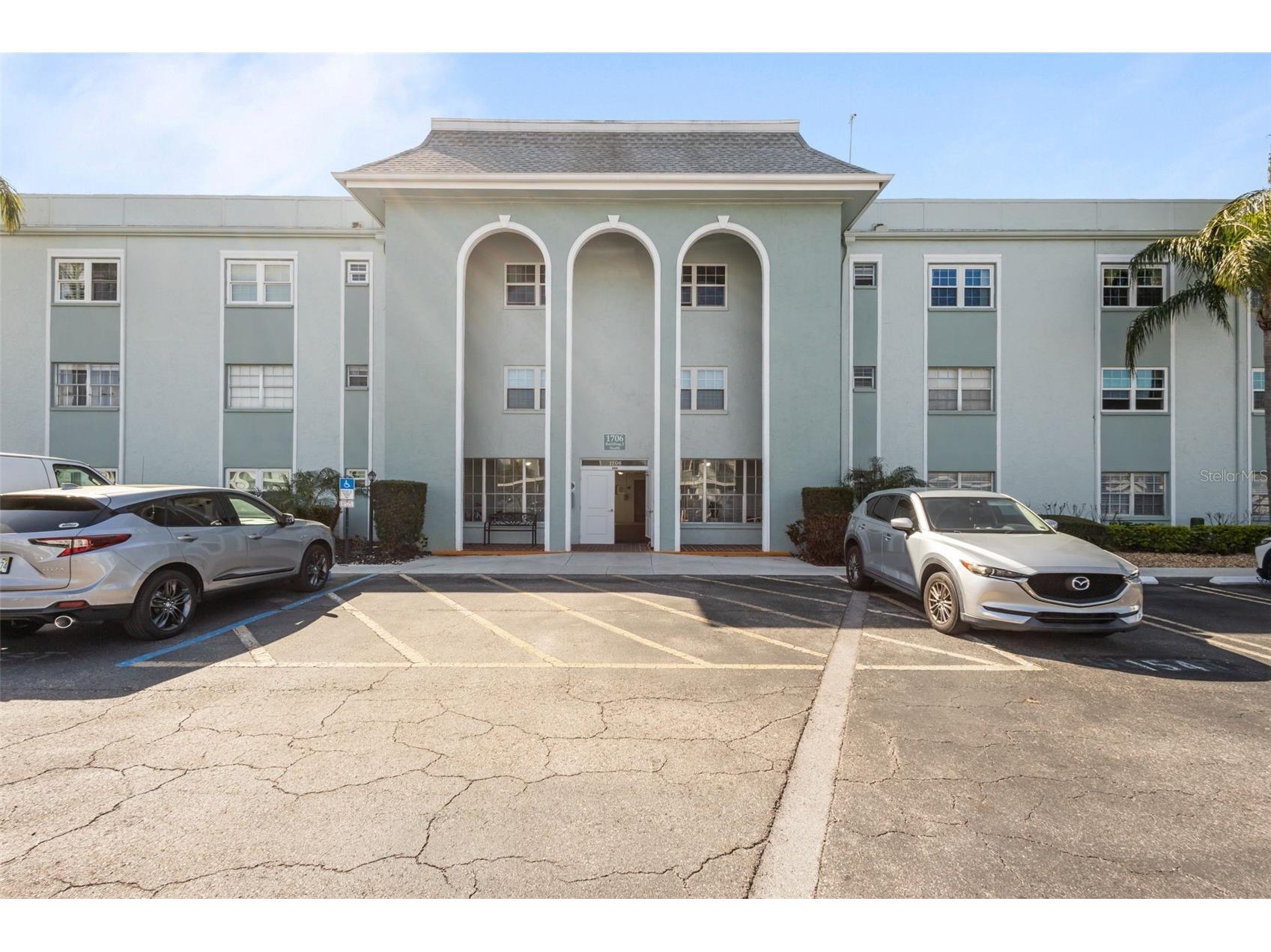 1706 Belleair Forest Drive #202 Belleair FL 33756 TB8482356 image1