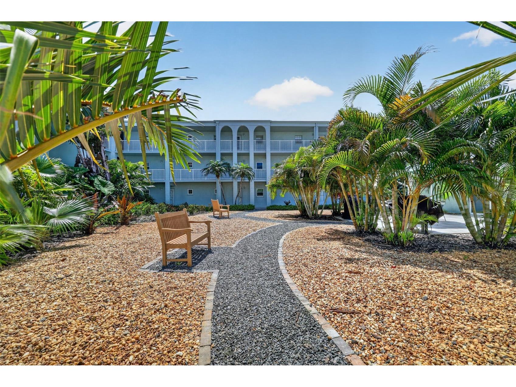 1706 Belleair Forest Drive #220 Belleair FL 33756 TB8508426 image1