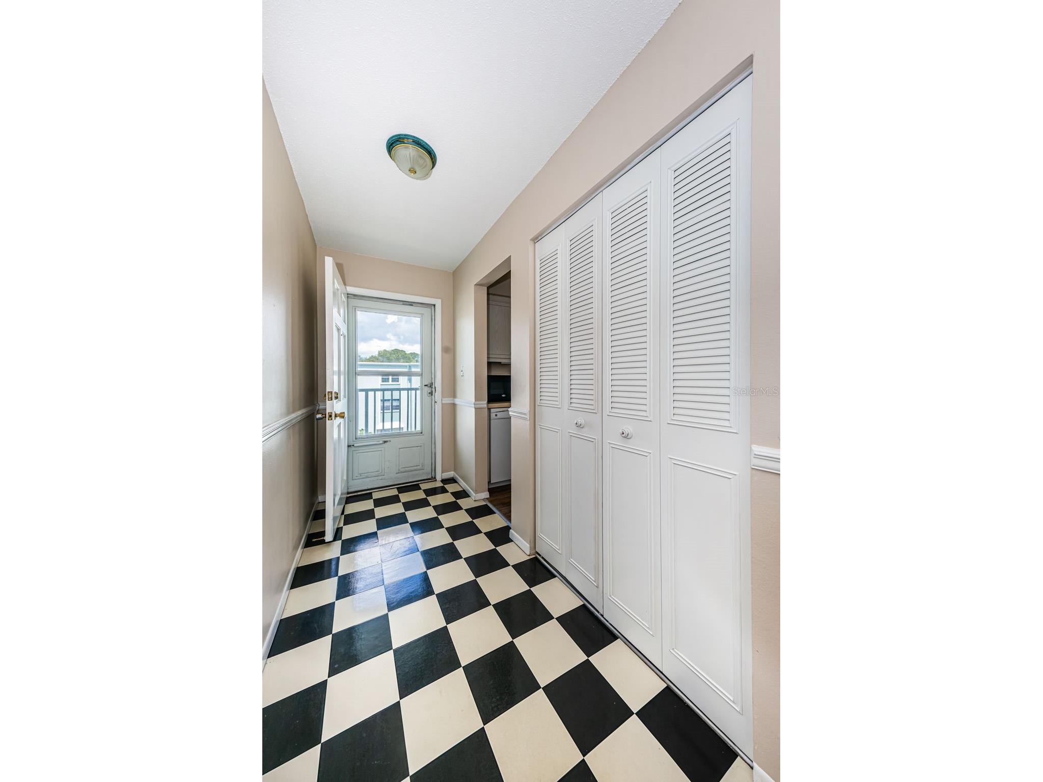 1706 Belleair Forest Drive #322 Belleair FL 33756 TB8462260 image4