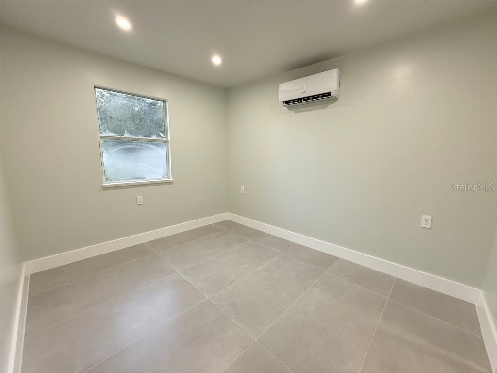 1706 E Annie Street #A Tampa FL 33612 TB8417320 image12