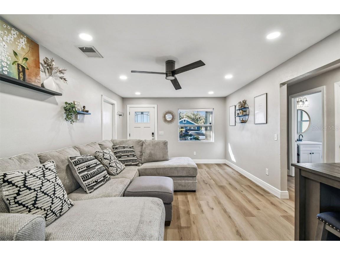 1706 E Chelsea Street Tampa FL 33610 TB8443475 image4