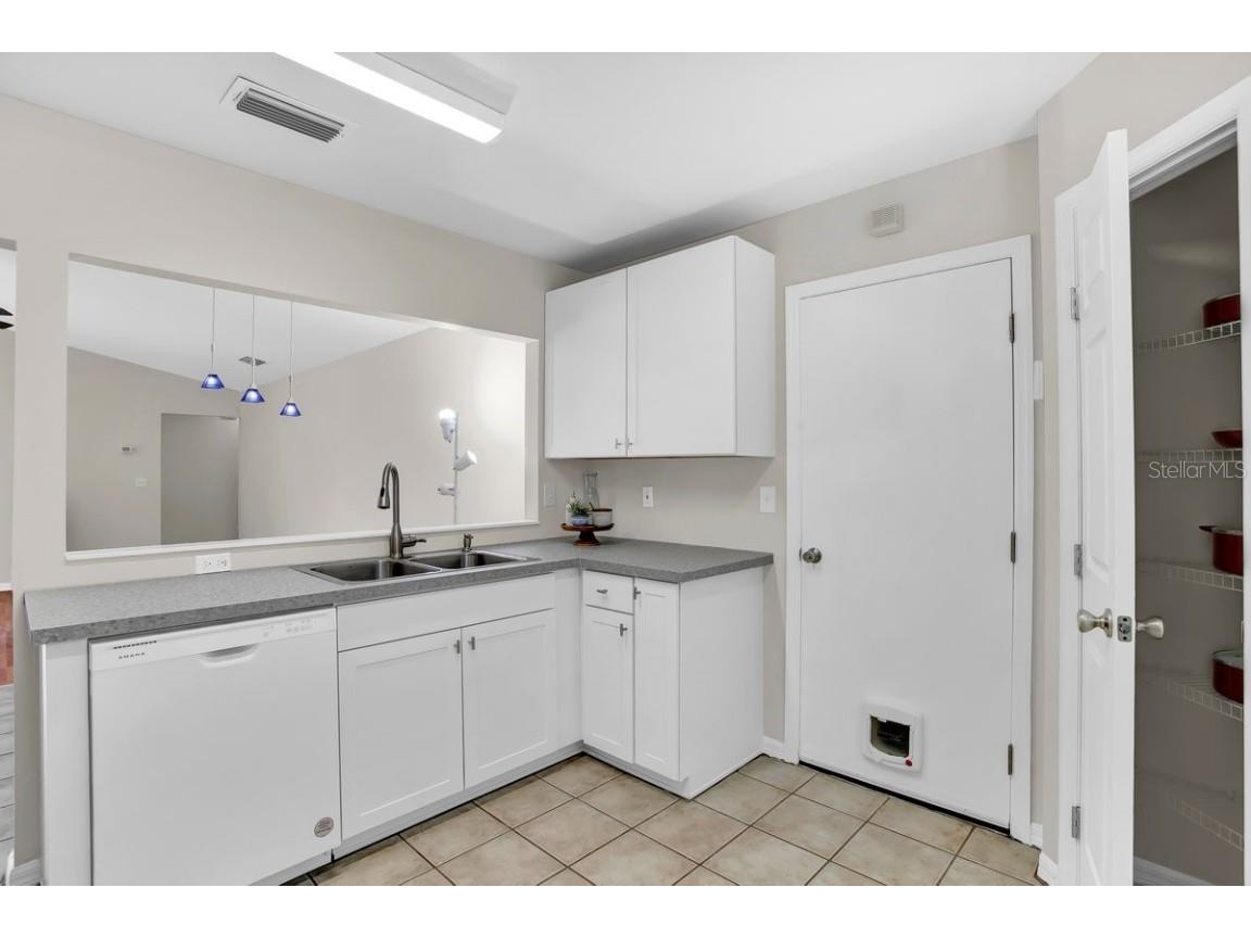 1706 Erin Brooke Drive Valrico FL 33594 TB8400892 image10