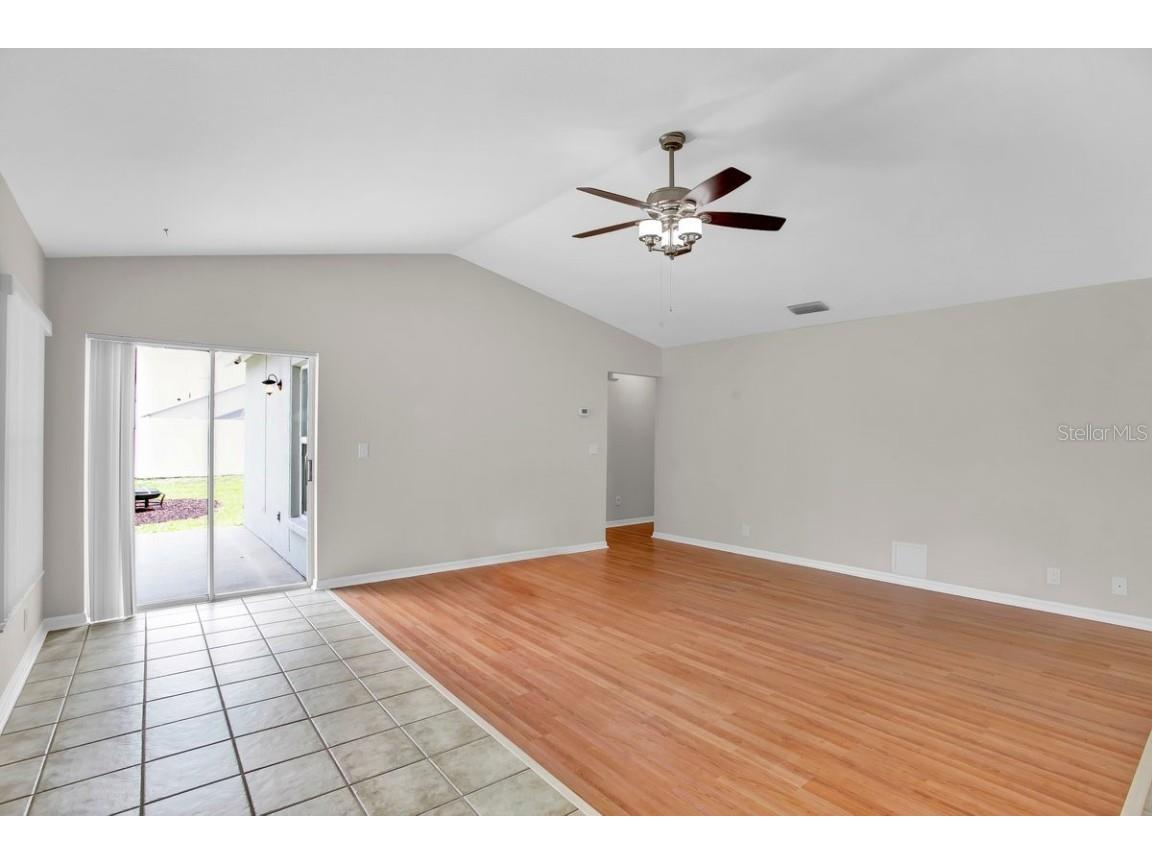 1706 Erin Brooke Drive Valrico FL 33594 TB8400892 image3