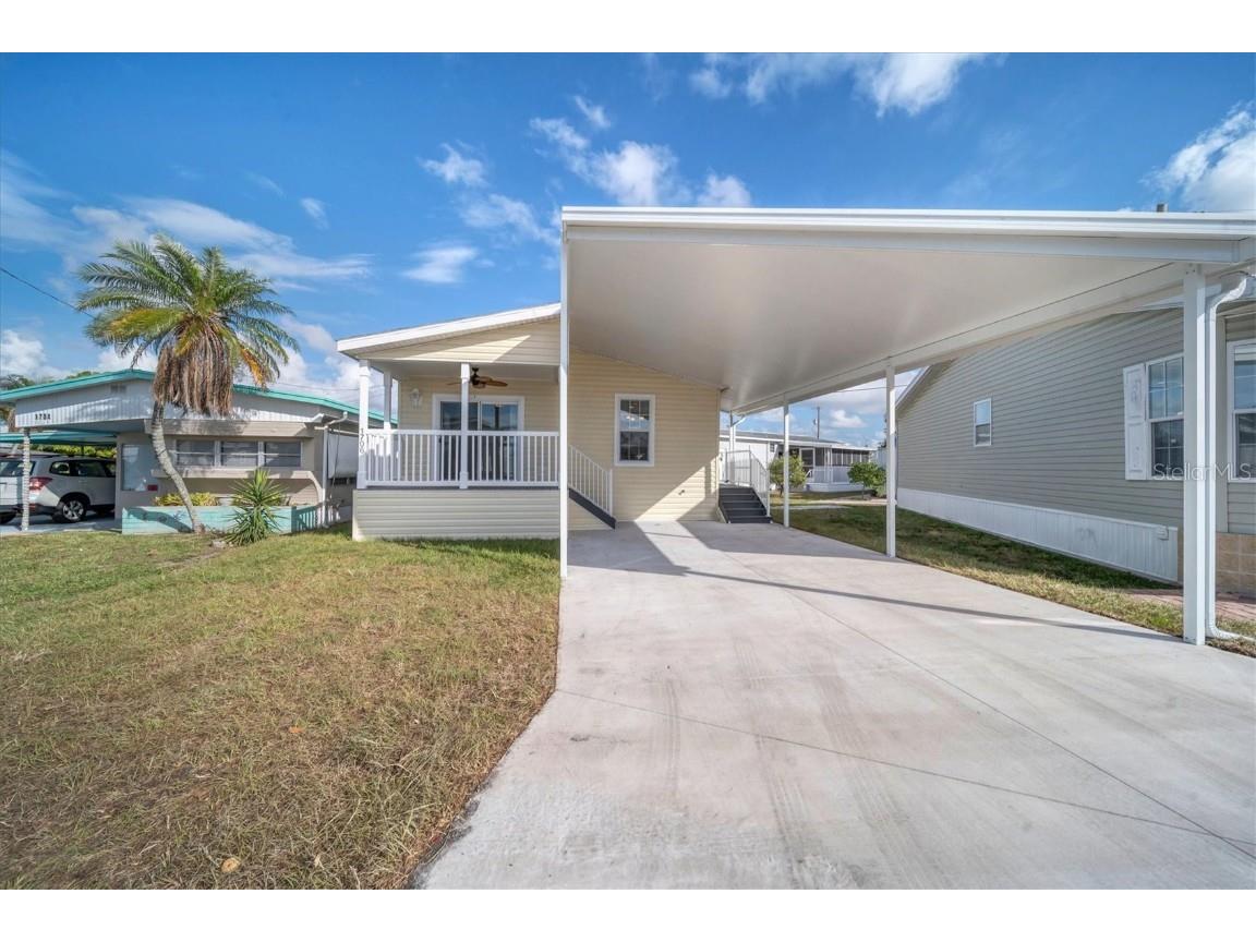 1706 Indiana Avenue Bradenton FL 34207 - SARASOTA BAY A4575948 image1