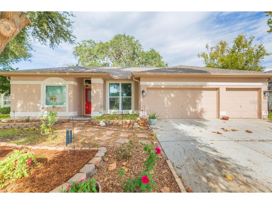 1706 Powder Ridge Drive Valrico FL 33594 T3485767 image1