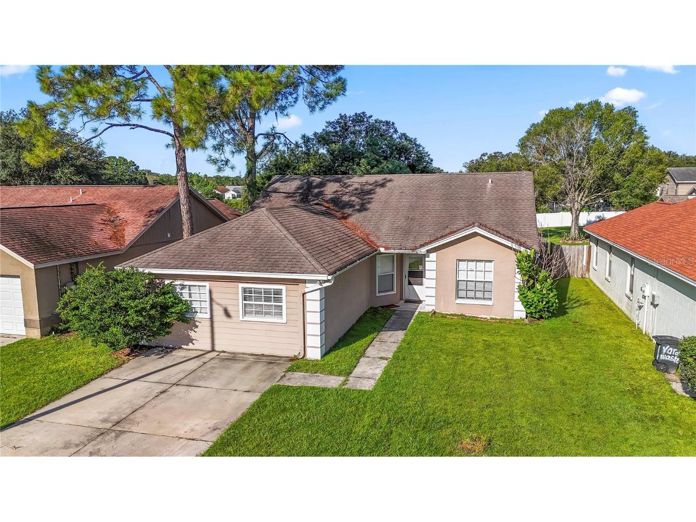 1706 Tarah Trace Drive Brandon FL 33510 L4940574 image1