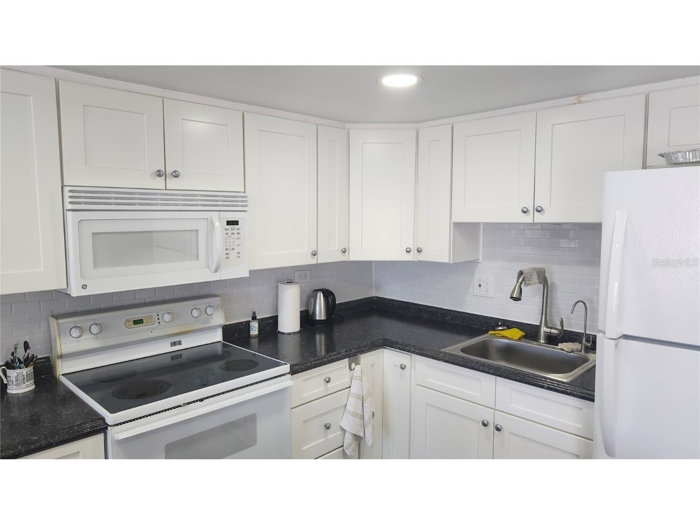 1707 28th Avenue Drive W Bradenton FL 34205 A4672324 image3