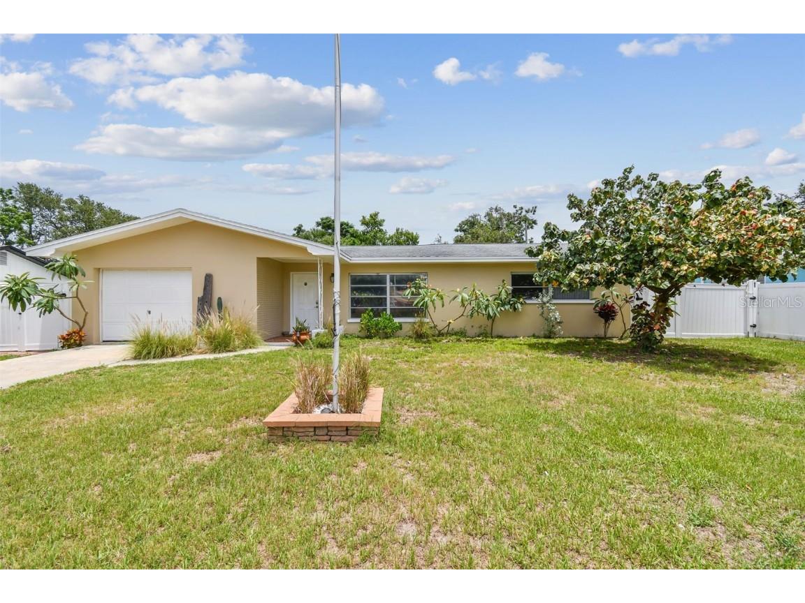 1707 Cardinal Drive Clearwater FL 33759 TB8394916 image1