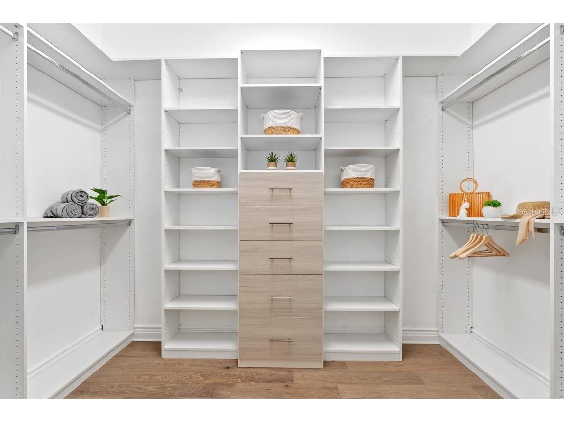 1707 Caribbean Drive Sarasota FL 34231 A4664166 image20