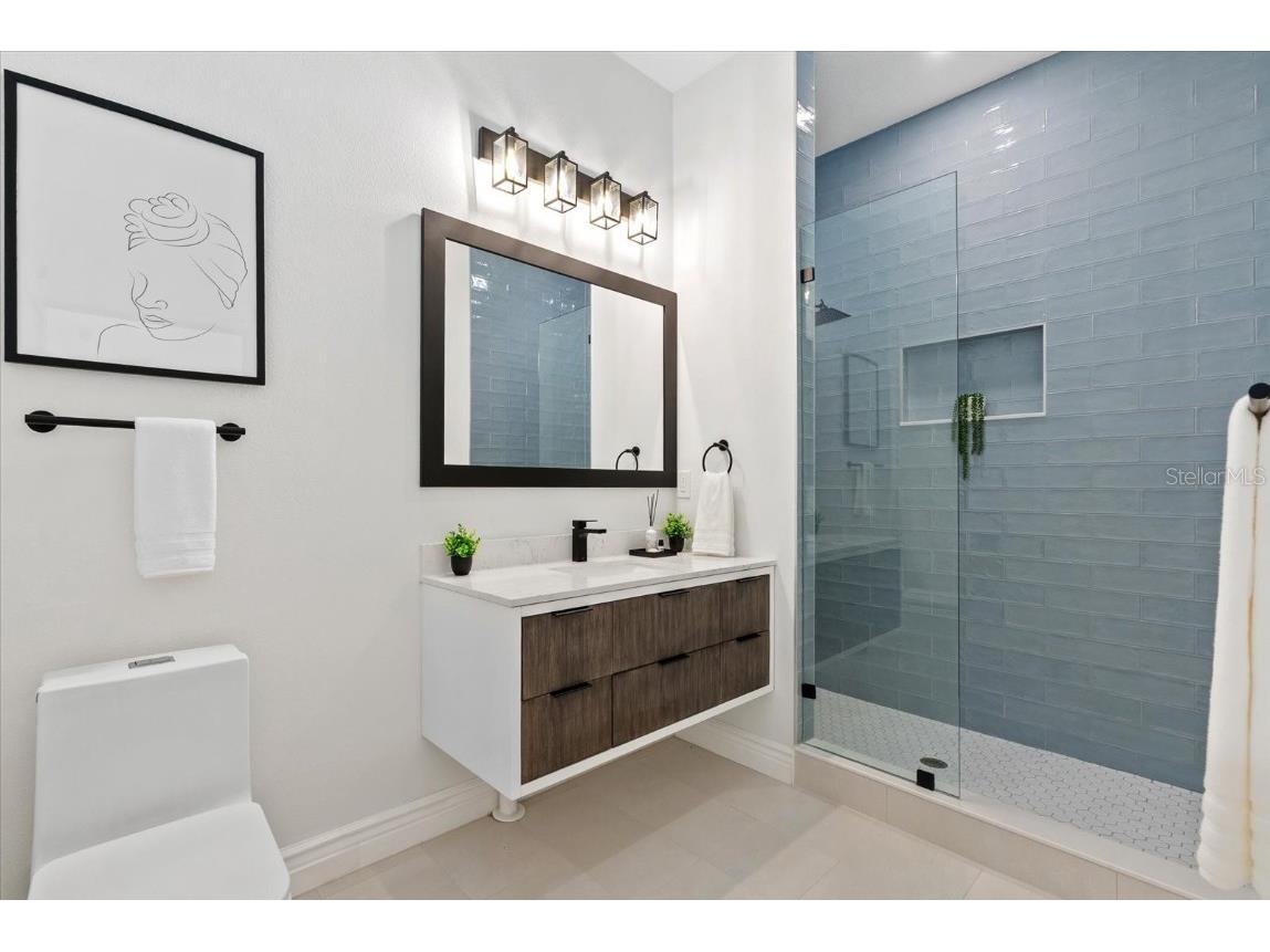 1707 Caribbean Drive Sarasota FL 34231 A4664166 image21