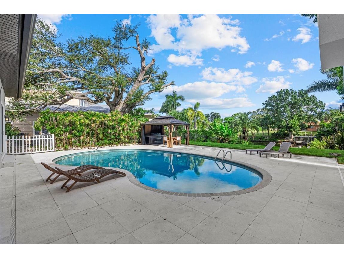 1707 Caribbean Drive Sarasota FL 34231 A4664166 image43