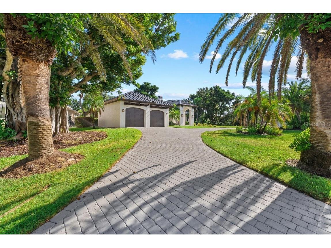 1707 Caribbean Drive Sarasota FL 34231 A4664166 image53