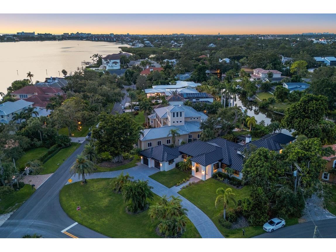 1707 Caribbean Drive Sarasota FL 34231 A4664166 image55