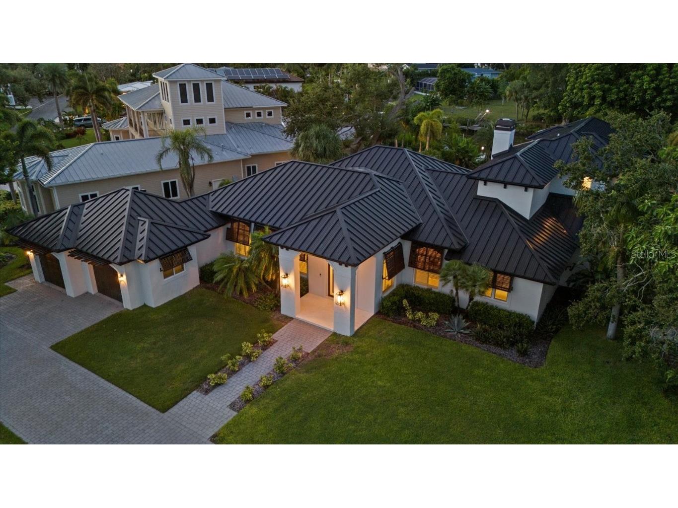 1707 Caribbean Drive Sarasota FL 34231 A4672611 image1