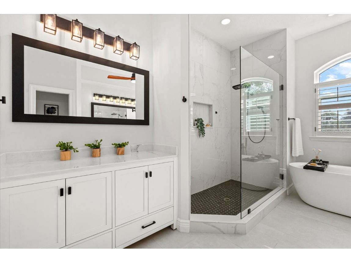 1707 Caribbean Drive Sarasota FL 34231 A4672611 image37