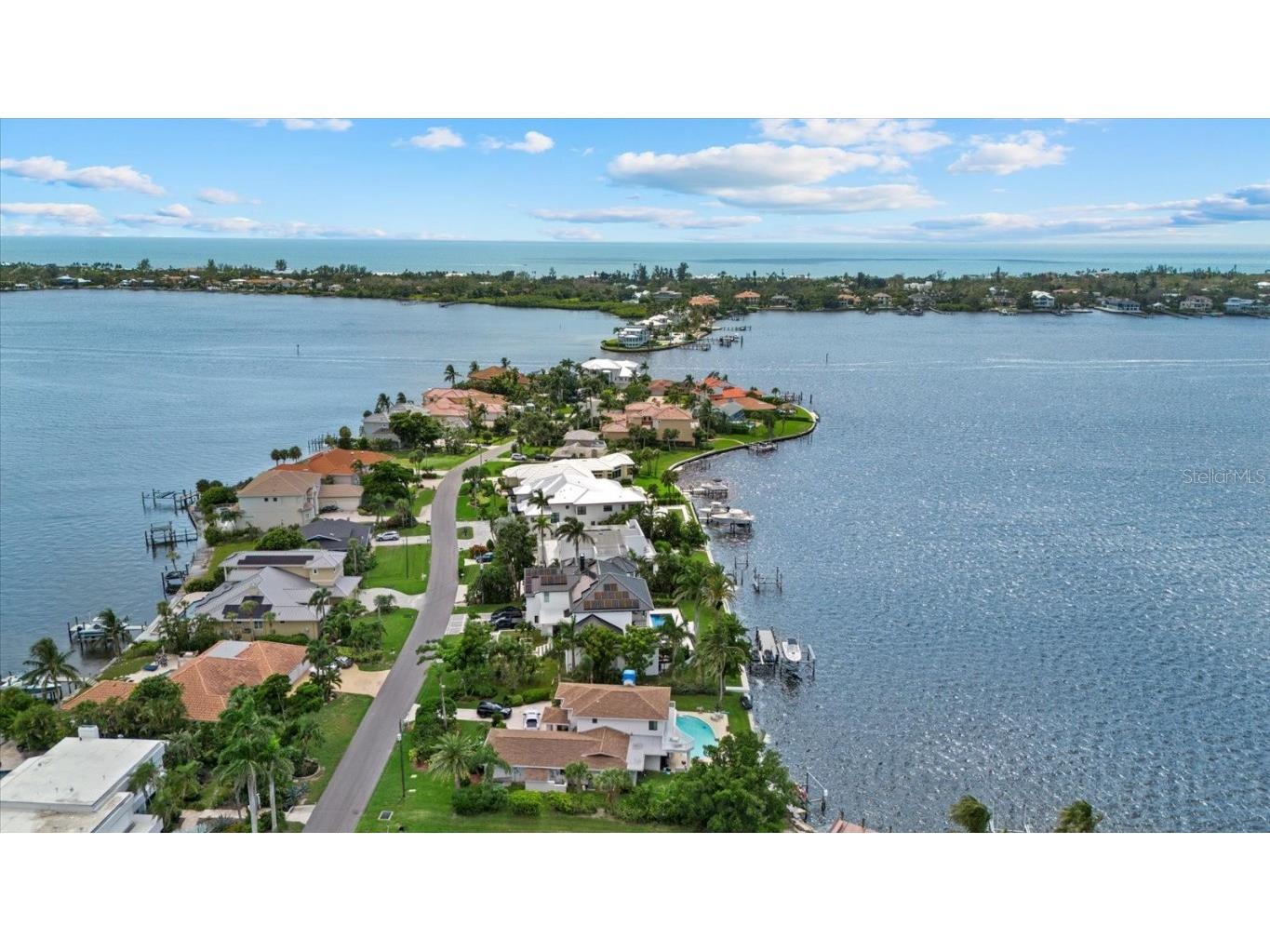 1707 Caribbean Drive Sarasota FL 34231 A4672611 image4