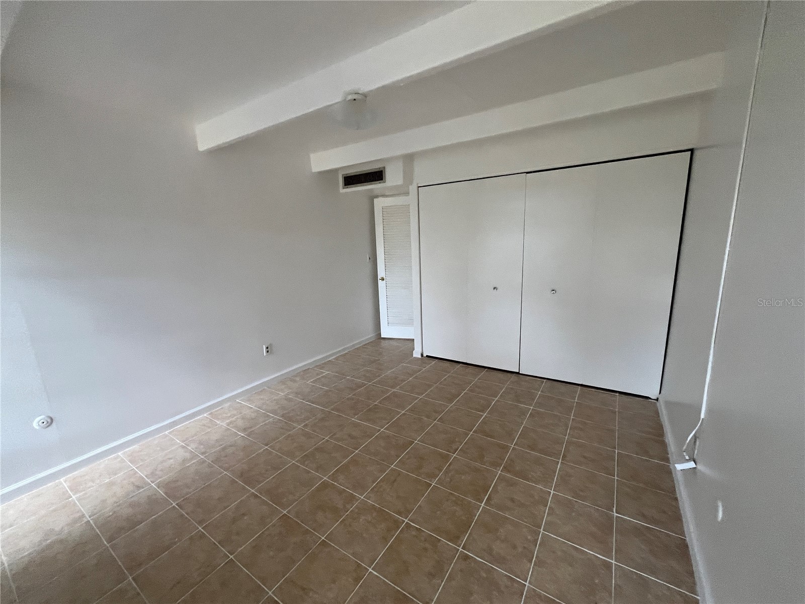 1707 Club Circle #1707 Lakeshore FL 33854 P4938245 image8