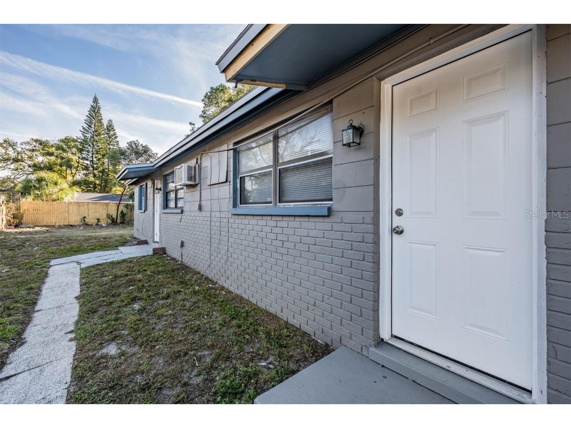 1707 E Idell Street Tampa FL 33604 TB8448110 image1