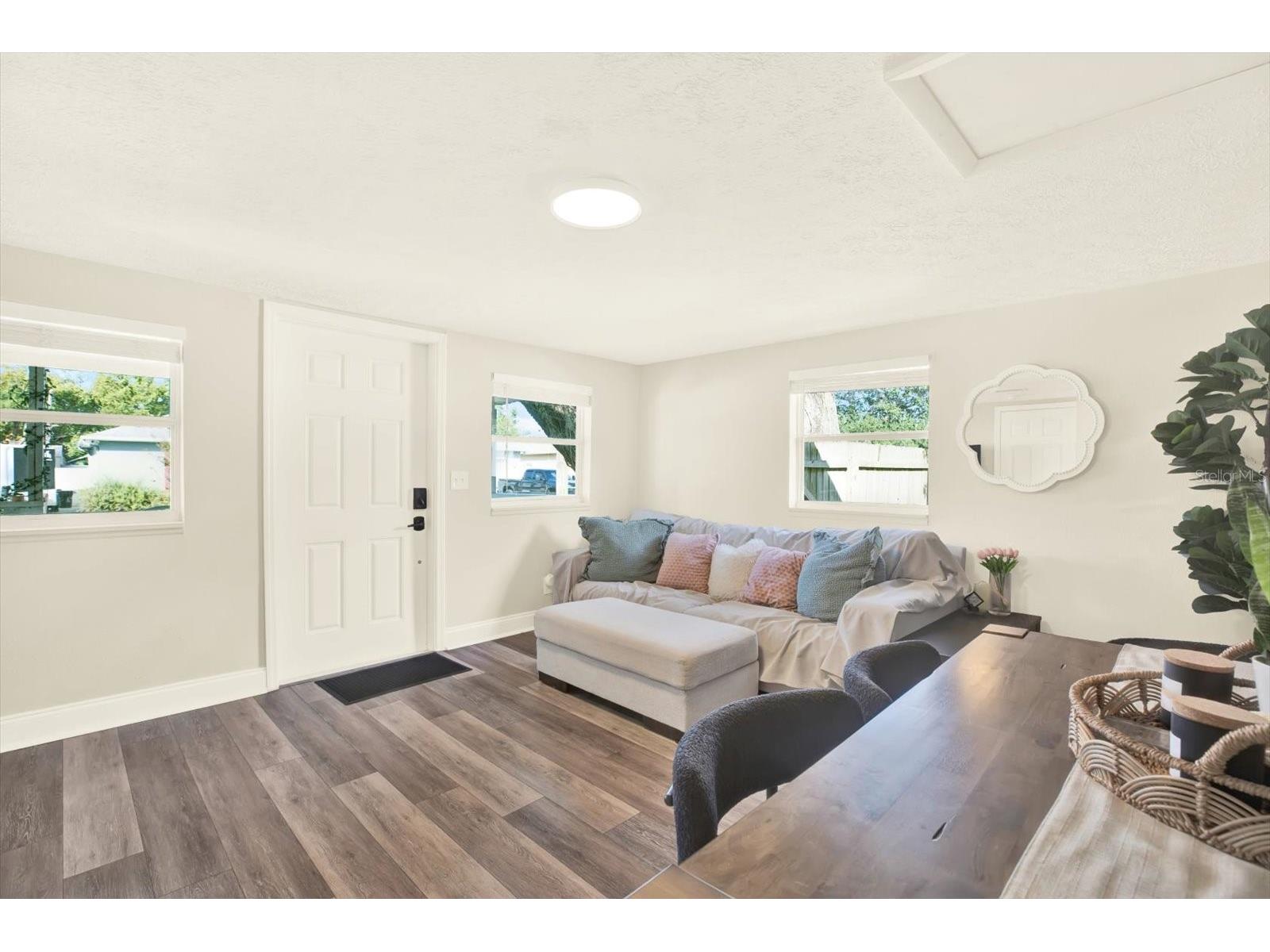 1707 E New Orleans Avenue Tampa FL 33610 TB8484852 image3