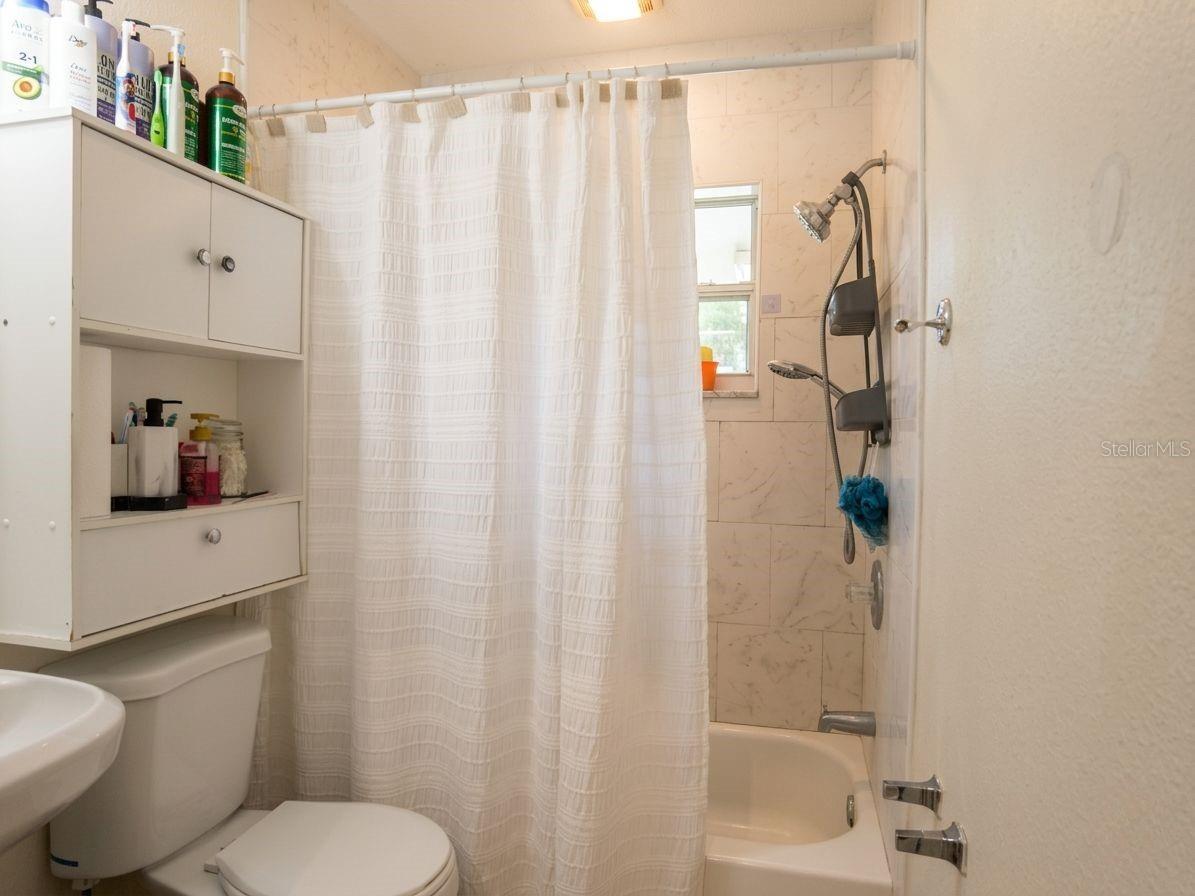 1707 Marvy Avenue Tampa FL 33612 TB8494097 image10