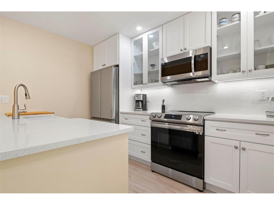 1707 Pelican Cove Road #451 Sarasota FL 34231 A4655160 image6