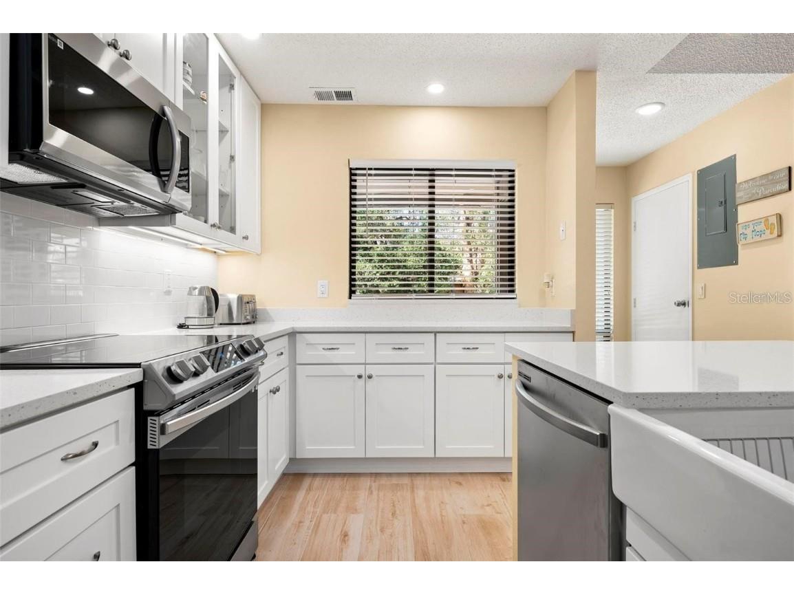 1707 Pelican Cove Road #451 Sarasota FL 34231 A4655160 image7