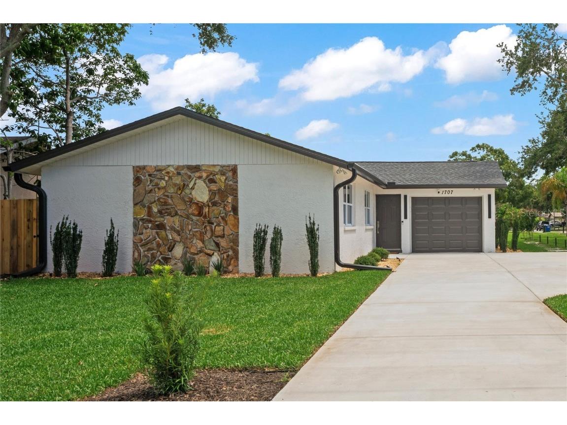 1707 Solon Avenue Dunedin FL 34698 TB8398718 image1