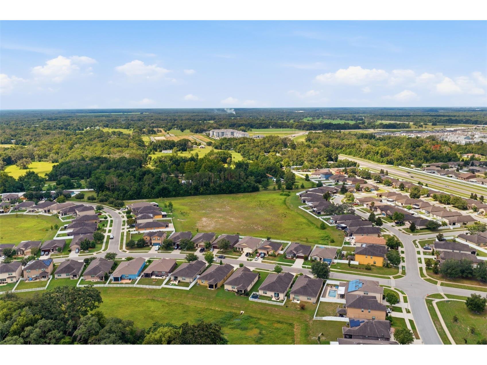 1707 Trillium Boulevard Brooksville FL 34604 W7887449 image40