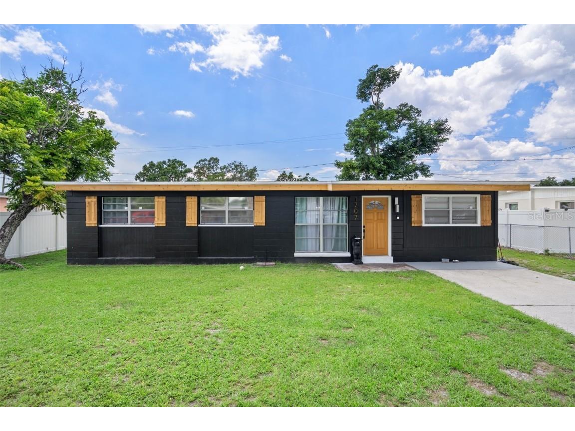 1707 Windsor Way Tampa FL 33619 TB8396310 image1