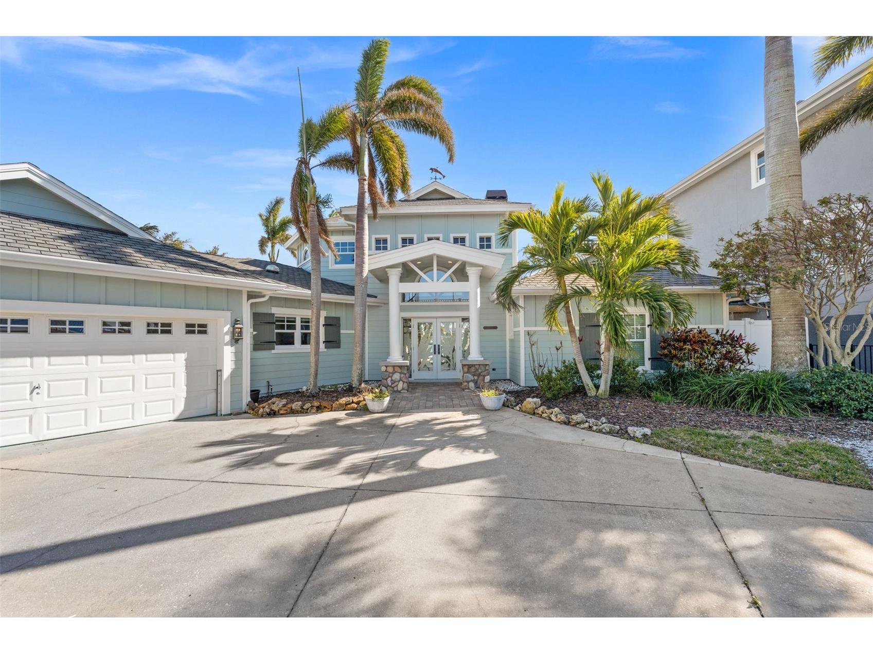 17077 Dolphin Drive North Redington Beach FL 33708 - INTRACOASTAL WATERWAY TB8392302 image1