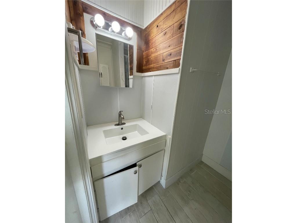 1708 Ballard Park Drive #APT B Bradenton FL 34205 TB8448679 image7