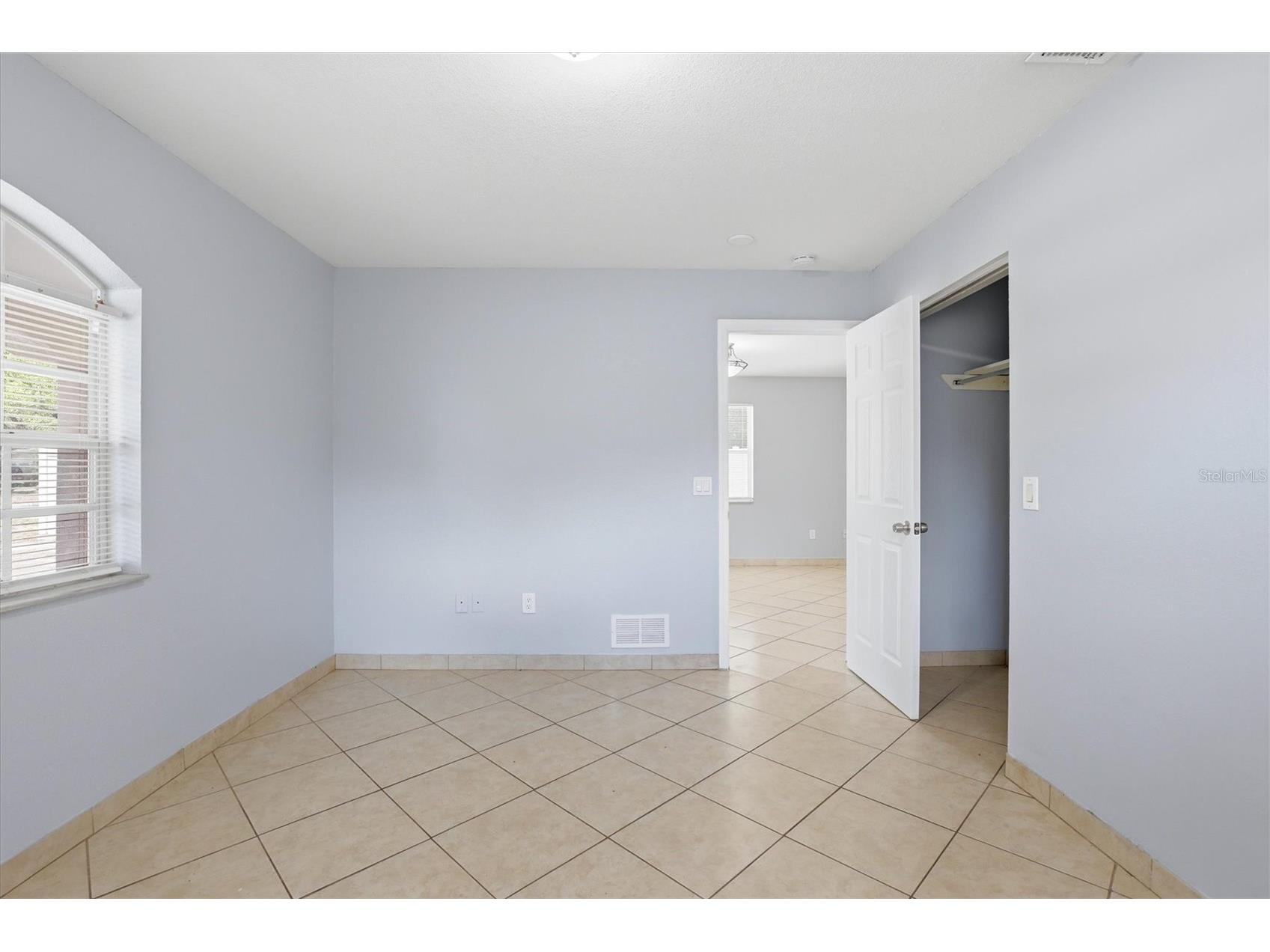 1708 E Genesee Street Tampa FL 33610 TB8498288 image18
