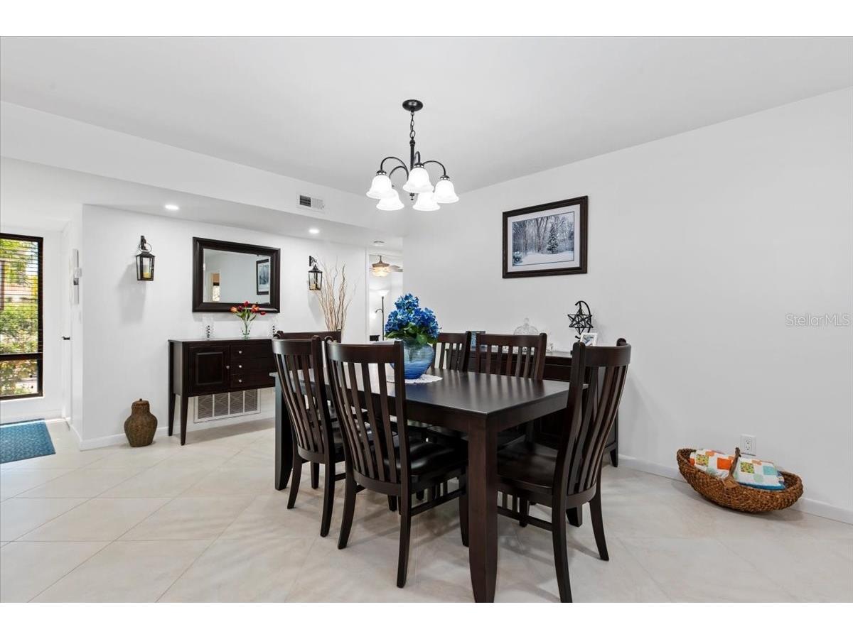 1708 Glenhouse Drive #313 Sarasota FL 34231 A4685645 image10