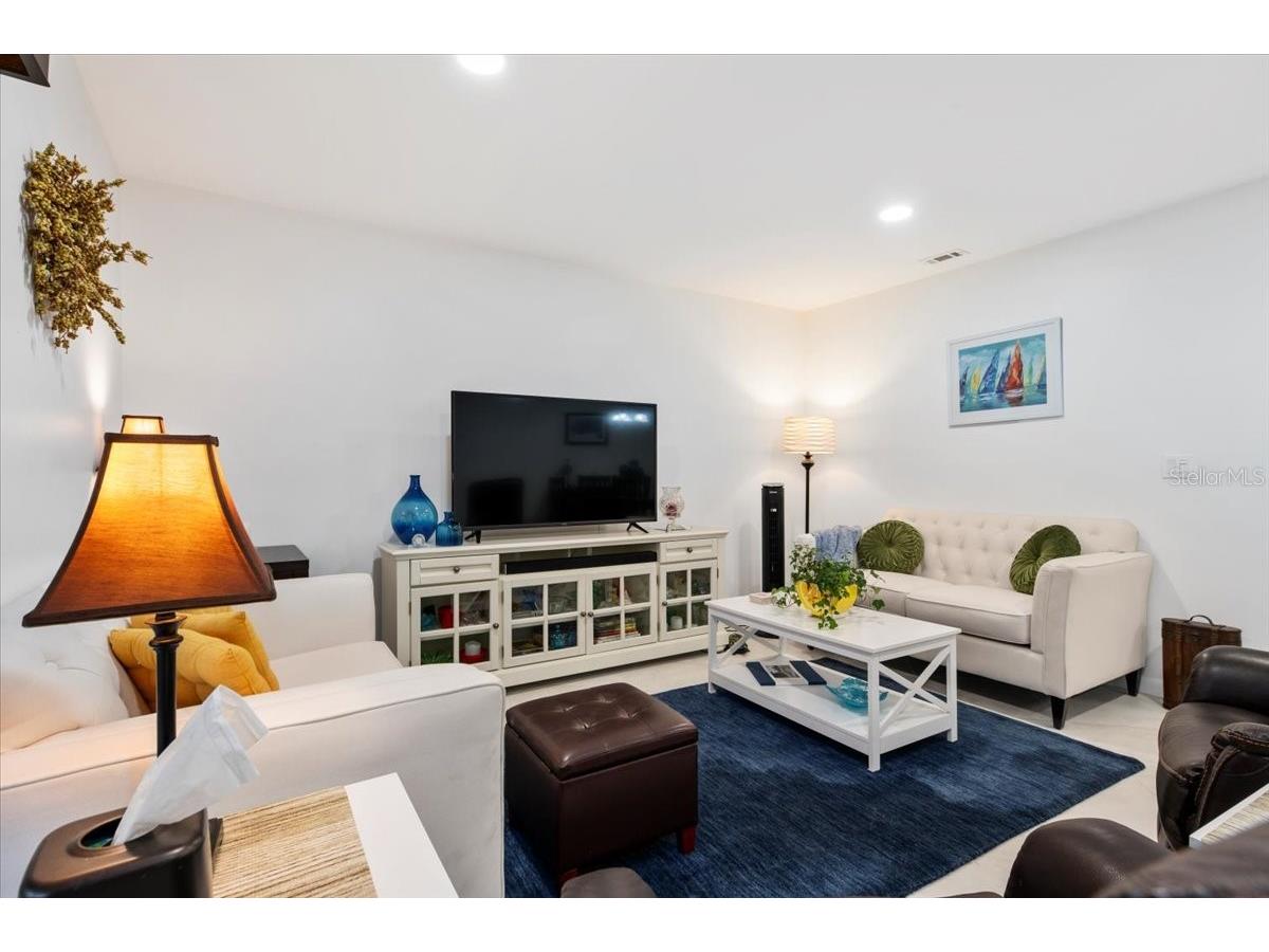 1708 Glenhouse Drive #313 Sarasota FL 34231 A4685645 image11